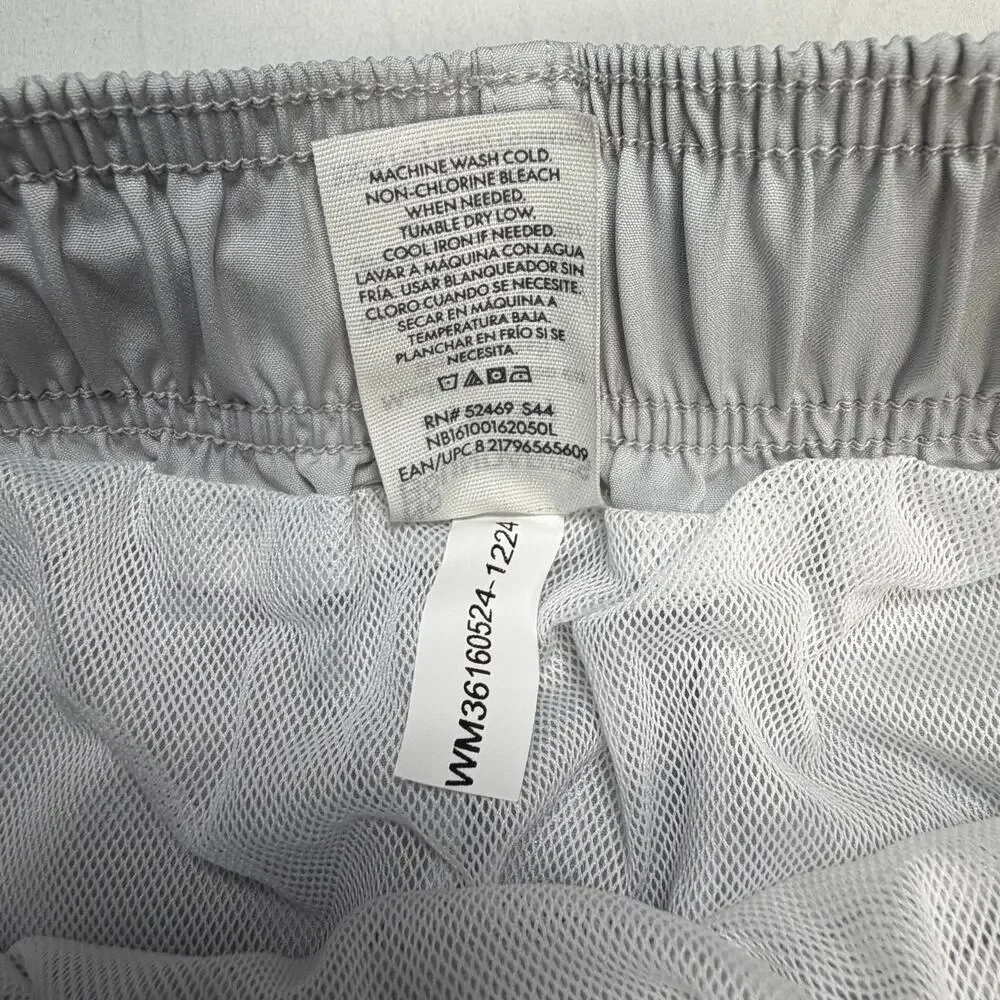 No Boundaries Swim Trunks Men's Small Silver Quick Dry UPF 50+ Pockets Lined NWT
